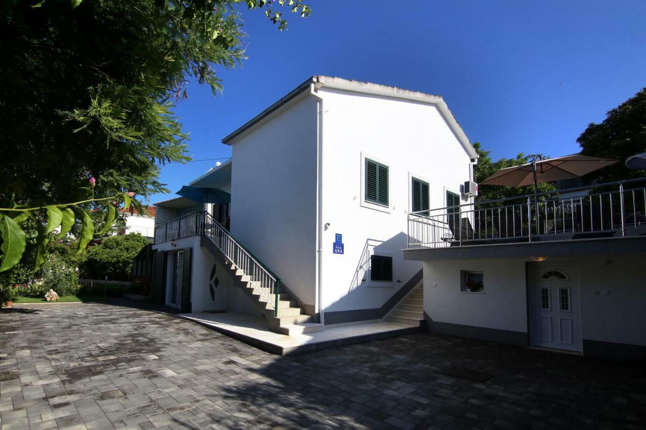 הוילה טרוגיר Luxury House With Pool מראה חיצוני תמונה